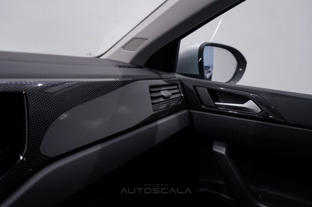 VOLKSWAGEN Taigo usata, con Fari LED