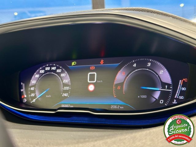 PEUGEOT 3008 usata, con Fari LED