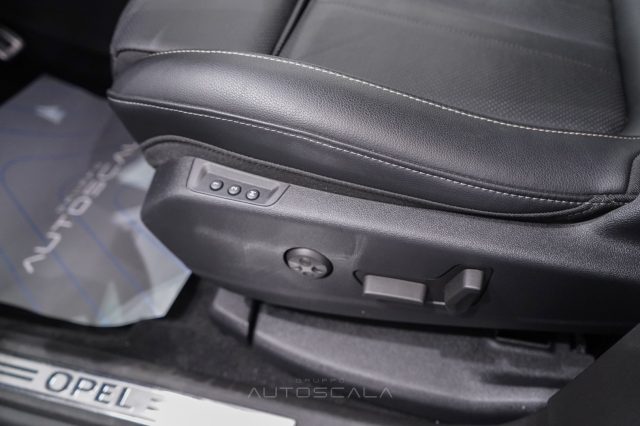 OPEL Grandland usata, con USB
