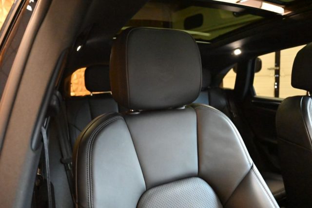 PORSCHE Macan usata 70