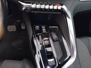 PEUGEOT 3008 usata, con Controllo elettronico della corsia