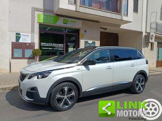 PEUGEOT 5008 usata, con Sensori di parcheggio anteriori