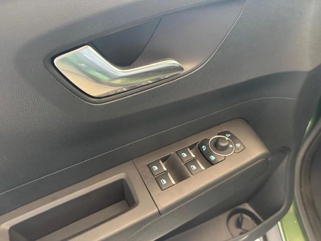 FORD Tourneo Courier usata, con Vetri oscurati