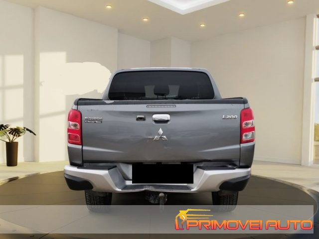 MITSUBISHI L200 usata, con Bracciolo