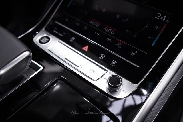 AUDI Q8 usata, con Luci diurne LED