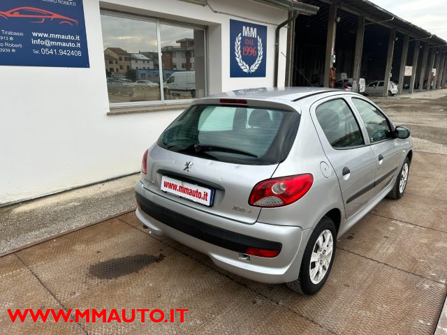 PEUGEOT 206 usata, con Autoradio