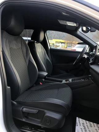 VOLKSWAGEN T-Roc usata, con Volante multifunzione