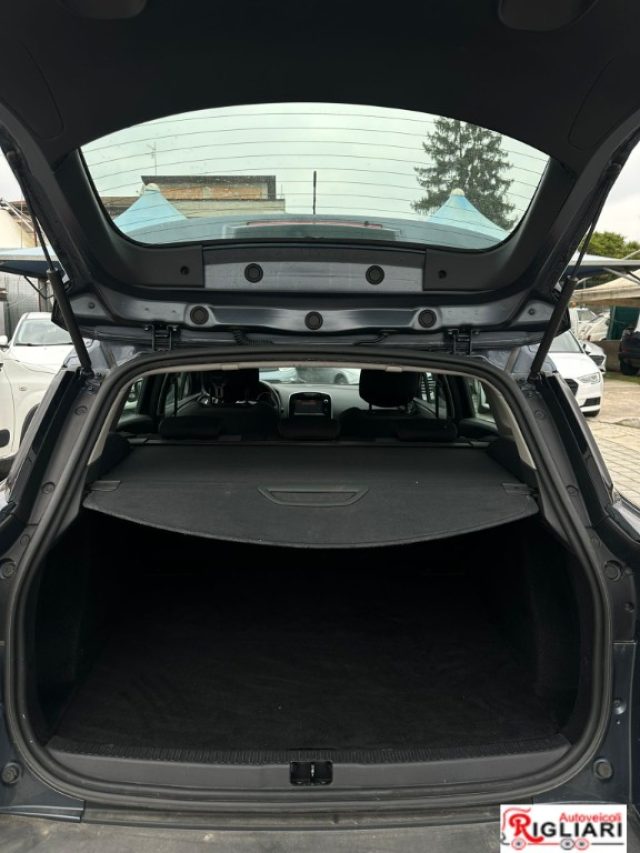 RENAULT Clio usata, con Volante multifunzione