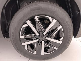 PEUGEOT 2008 usata, con Autoradio digitale