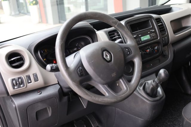 RENAULT Trafic usata, con Bracciolo