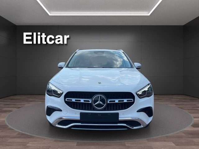 MERCEDES-BENZ GLA 180 usata, con Chiusura centralizzata