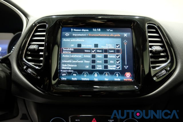 JEEP Compass usata, con Autoradio digitale