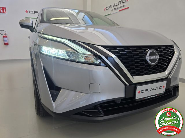 NISSAN Qashqai usata, con Fari LED