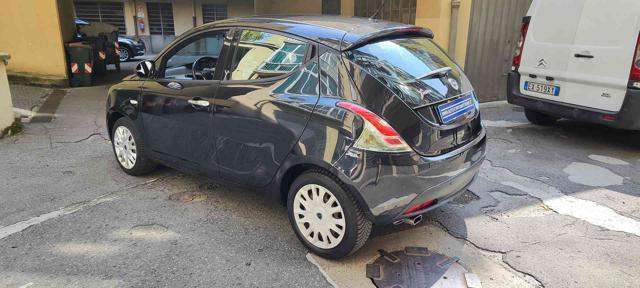 LANCIA Ypsilon usata, con Autoradio