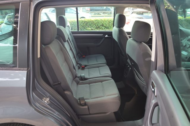VOLKSWAGEN Touran usata 58