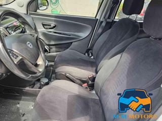 LANCIA Ypsilon usata, con Lettore CD
