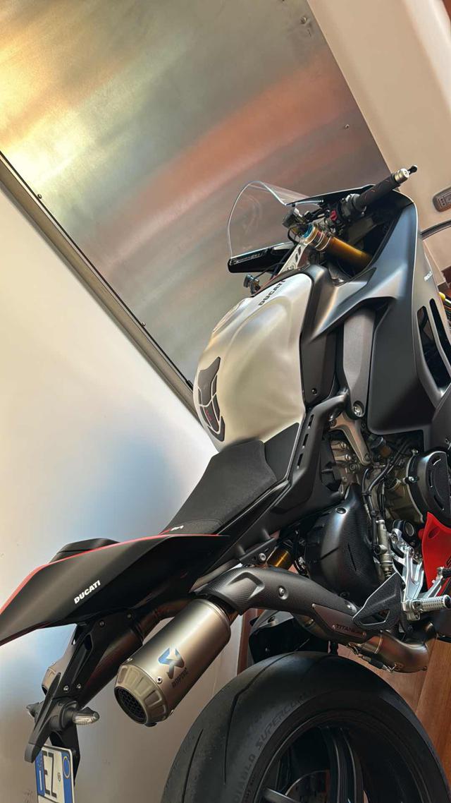 DUCATI Panigale V4 usata 4