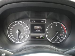 MERCEDES-BENZ B 180 usata, con Autoradio