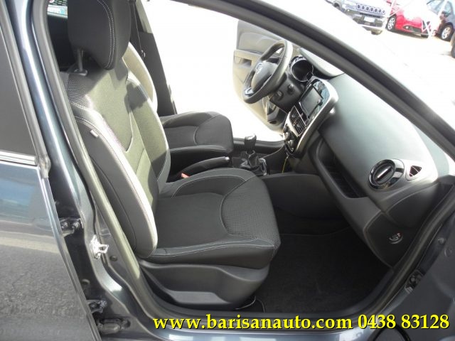RENAULT Clio usata, con Autoradio