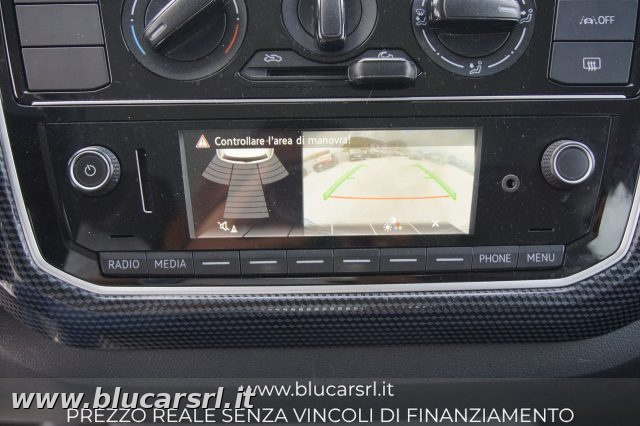 VOLKSWAGEN up! usata 13