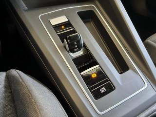 VOLKSWAGEN Golf usata, con ESP