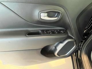 JEEP Renegade usata, con USB