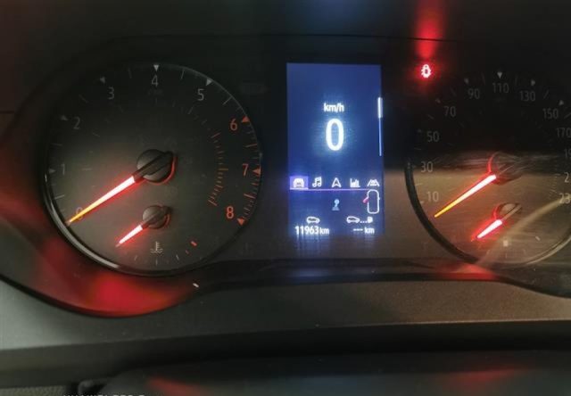 NISSAN Townstar usata, con Boardcomputer