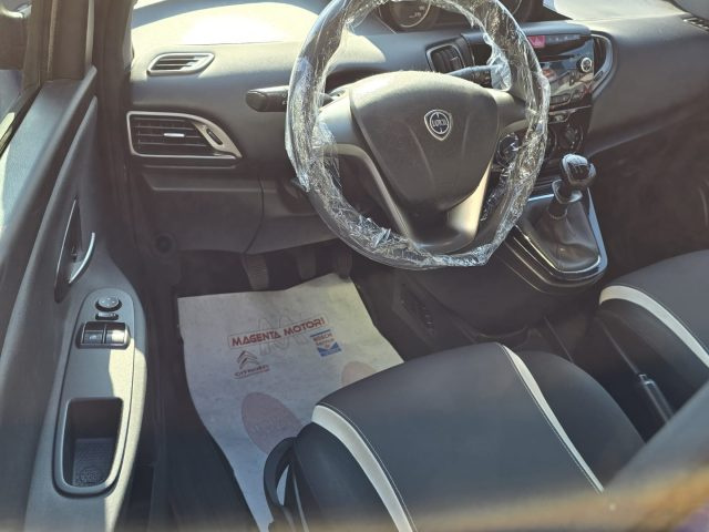 LANCIA Ypsilon usata 12