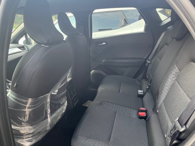 RENAULT Captur usata, con Volante in pelle