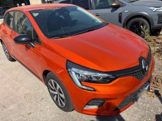 RENAULT Clio Full Hybrid E-Tech 145 CV 5 porte Equilibre