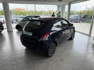 LANCIA Ypsilon usata, con Autoradio