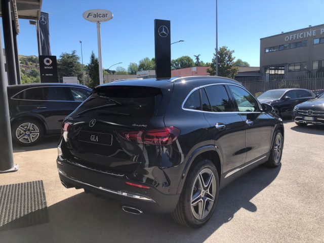 MERCEDES-BENZ GLA 200 usata, con Interni in pelle