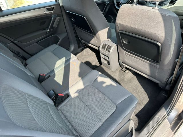 VOLKSWAGEN Golf Sportsvan usata, con Controllo trazione