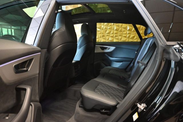 AUDI Q8 usata 25