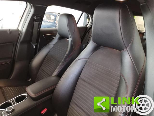 MERCEDES-BENZ GLA 200 usata, con Volante in pelle