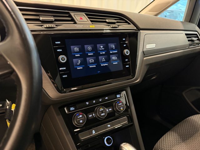 VOLKSWAGEN Touran usata, con Controllo trazione