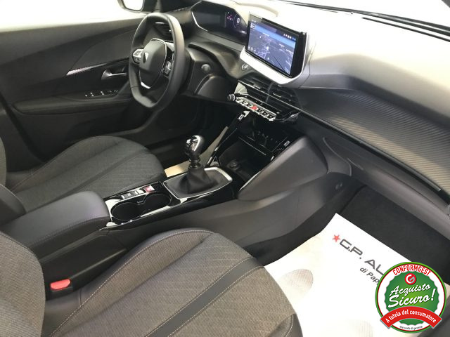 PEUGEOT 2008 usata, con Fari LED