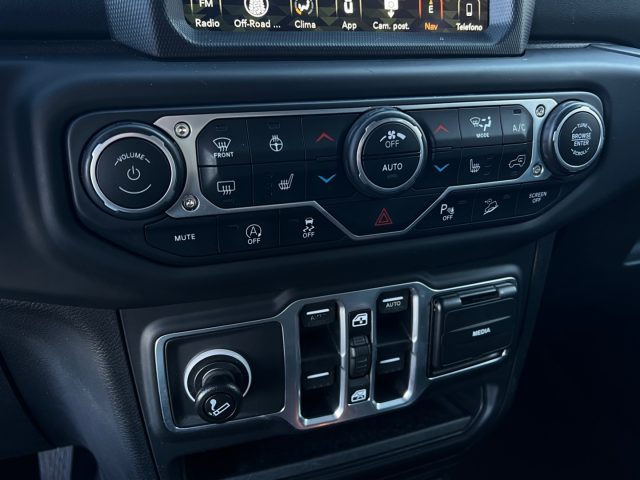 JEEP Wrangler usata, con Fendinebbia