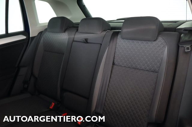 VOLKSWAGEN Tiguan usata, con Sensori di parcheggio anteriori