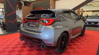 TOYOTA Yaris usata, con Autoradio