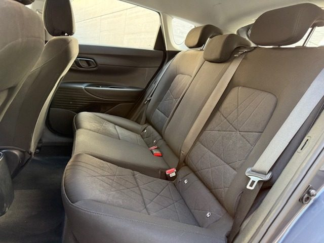 HYUNDAI Bayon usata, con Controllo automatico clima