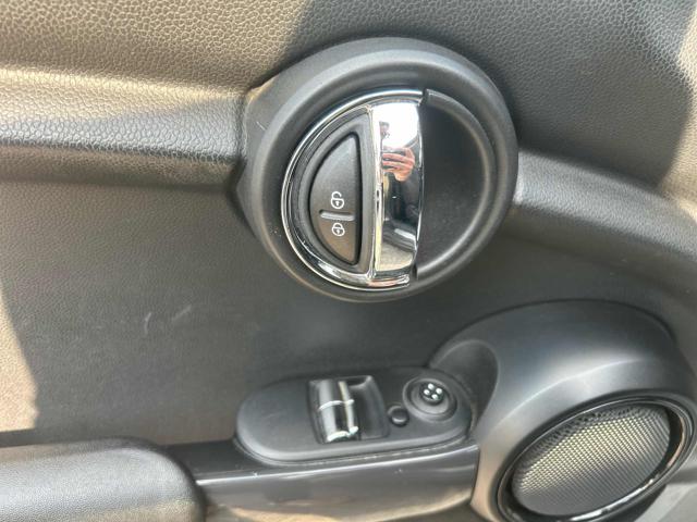 MINI One usata, con Bluetooth