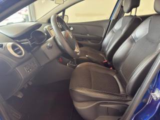 RENAULT Clio usata, con Specchietti laterali elettrici