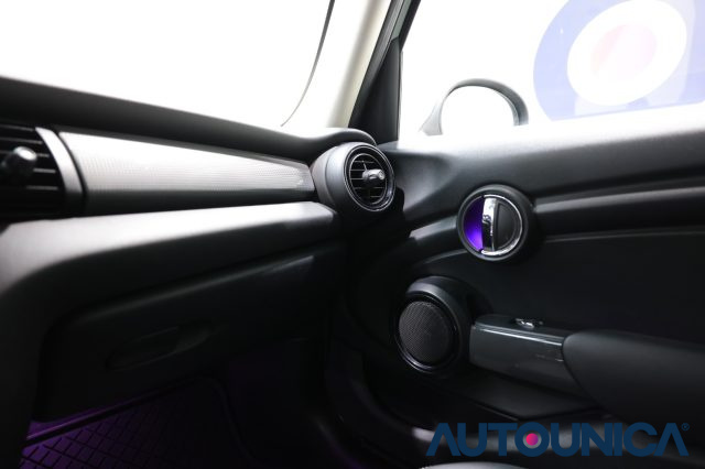 MINI One usata, con Sensore di luce