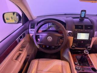 VOLKSWAGEN Touareg usata 11