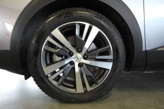 PEUGEOT 3008 usata, con Sedile posteriore sdoppiato