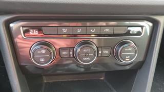 VOLKSWAGEN Tiguan usata, con USB