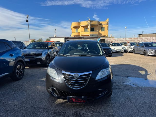 LANCIA Ypsilon usata, con Airbag