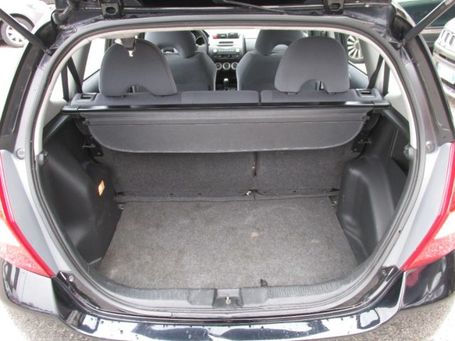 HONDA Jazz usata, con Sedile posteriore sdoppiato