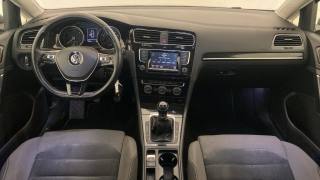 VOLKSWAGEN Golf usata, con Autoradio